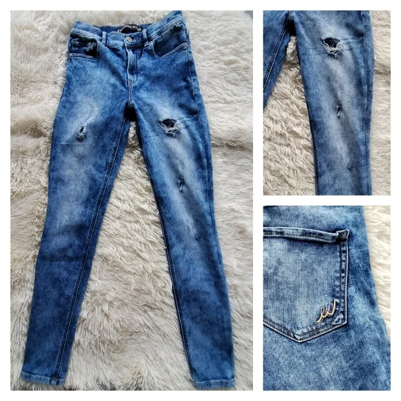 EXPRESS Faded and Destroyed Hi-Rise Jeggings - Picture 3 of 8